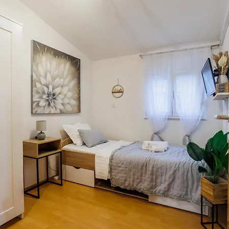 Apartment Marioeta *