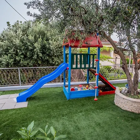 Apartment Marioeta Kastel Stari