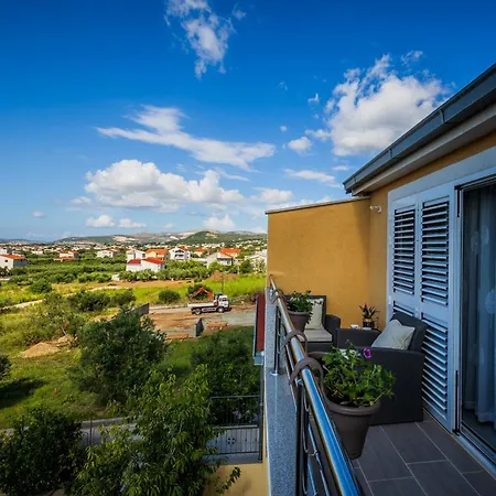 Marioeta Kastel Stari