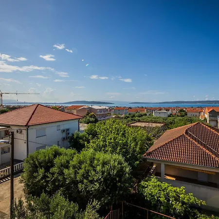 Marioeta * Kastel Stari